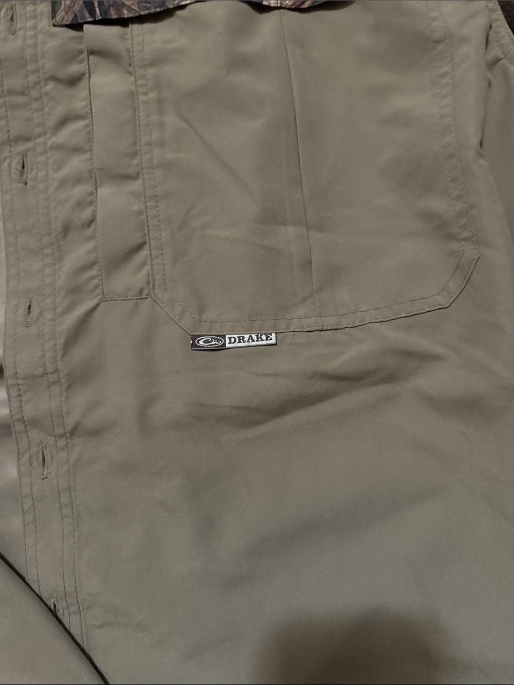 Drake Short-Sleeve Button-Down Shirt in Olive with Camouflage Yoke - Picture 4 of 7